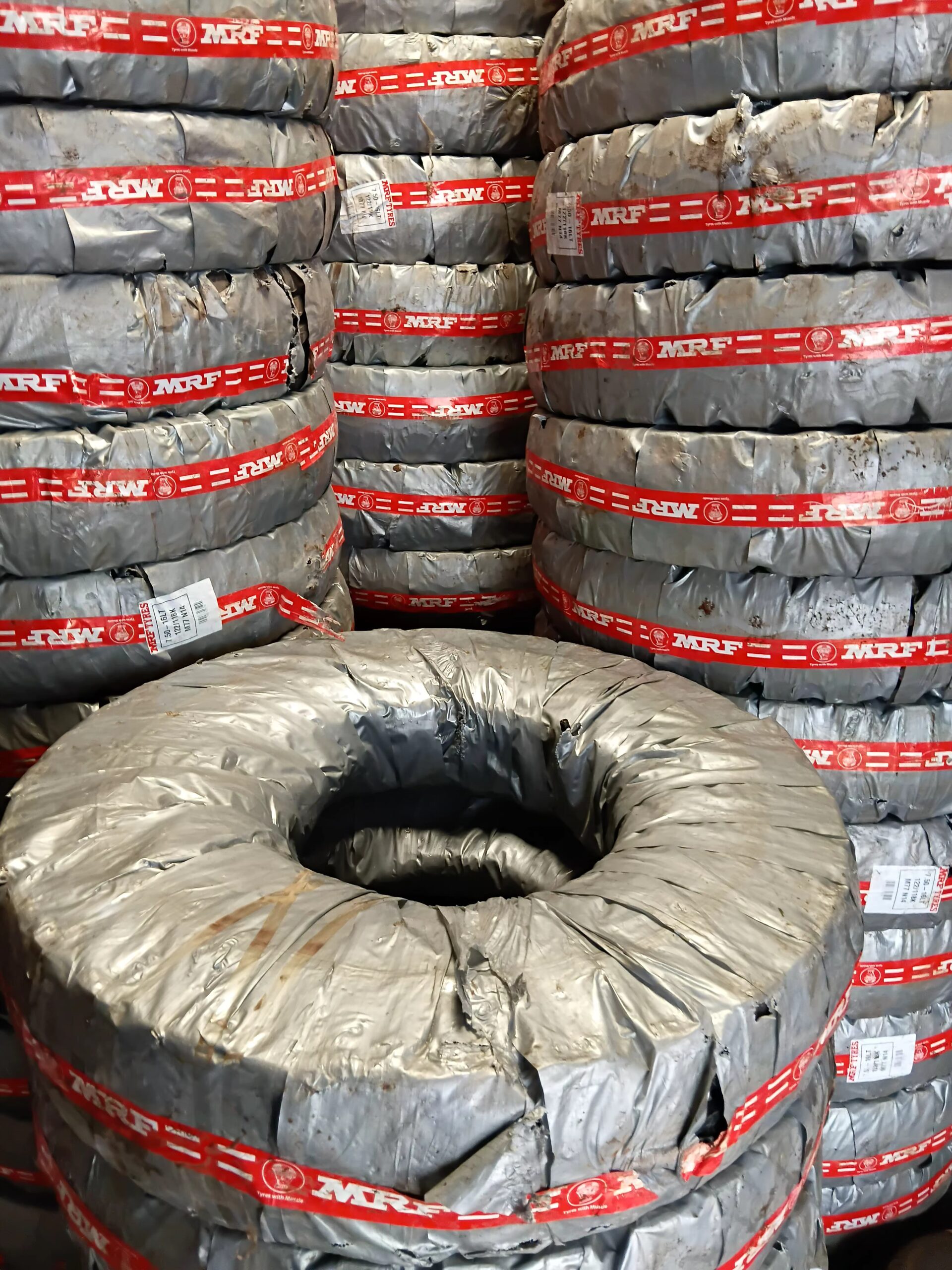 “How to Choose the Right Car Tire and Battery for Your Vehicle